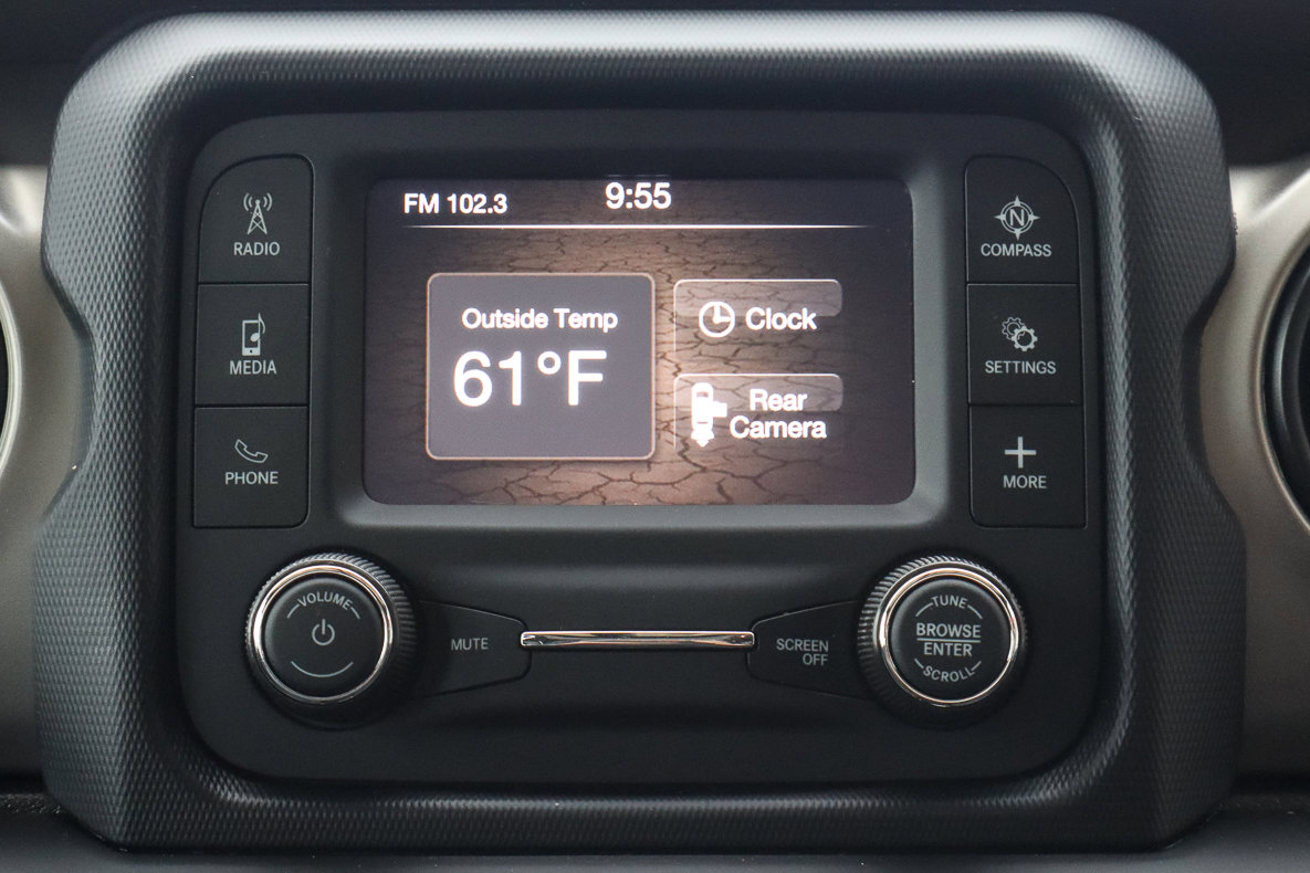 Used 2020 Jeep Gladiator Sport image 24