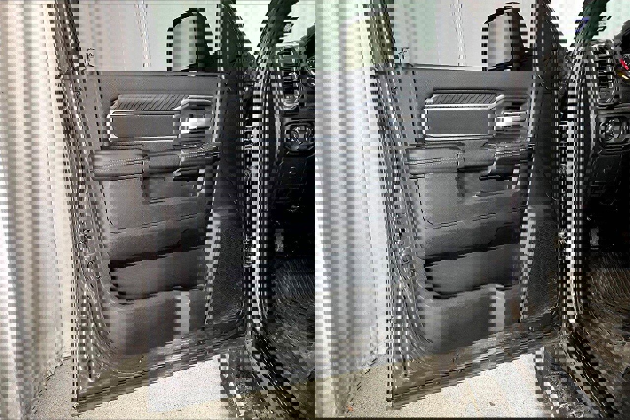 Used 2025 RAM 2500 Lone Star image 21