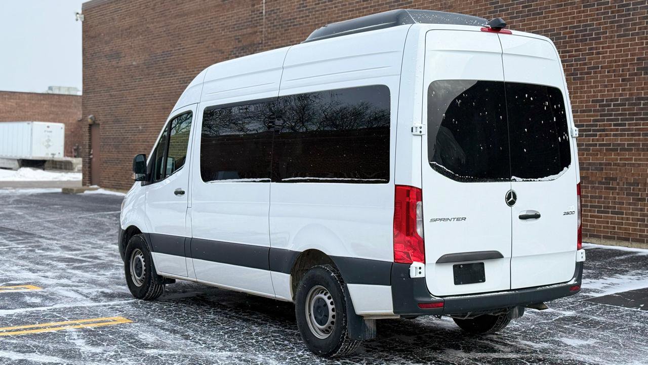 Used 2024 Mercedes-Benz Sprinter 2500 image 5