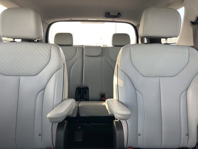 Used 2025 Hyundai Palisade SEL image 28