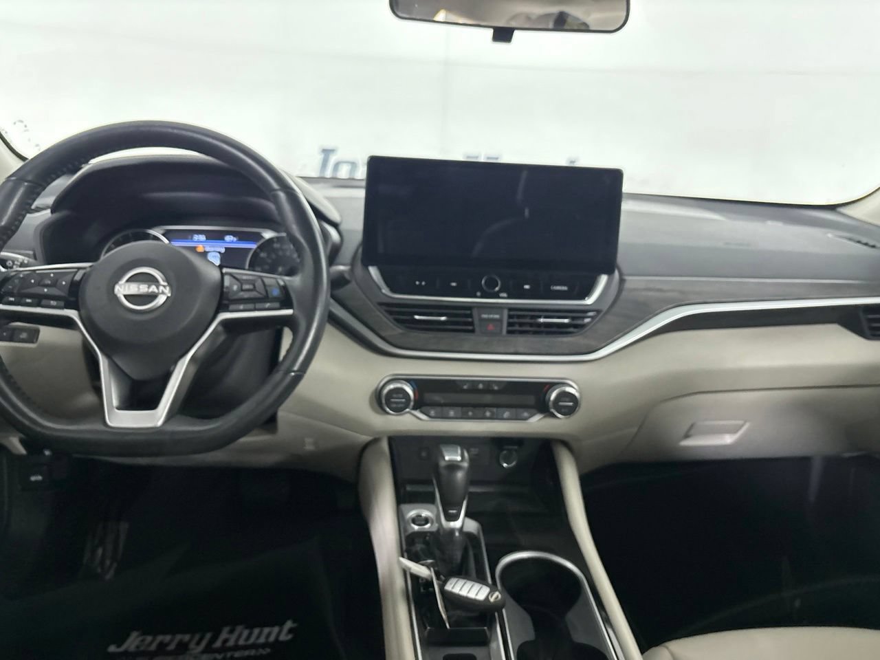 Used 2023 Nissan Altima 2.5 SL FWD image 25