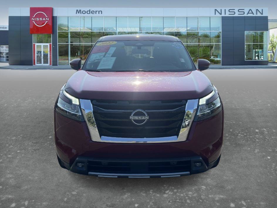 Used 2022 Nissan Pathfinder SL w/ SL Premium Package FWD image 2