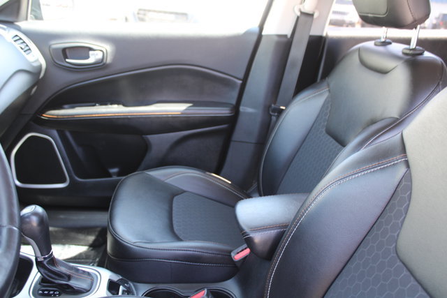 Used 2019 Jeep Compass Latitude w/ Popular Equipment Group FWD image 32
