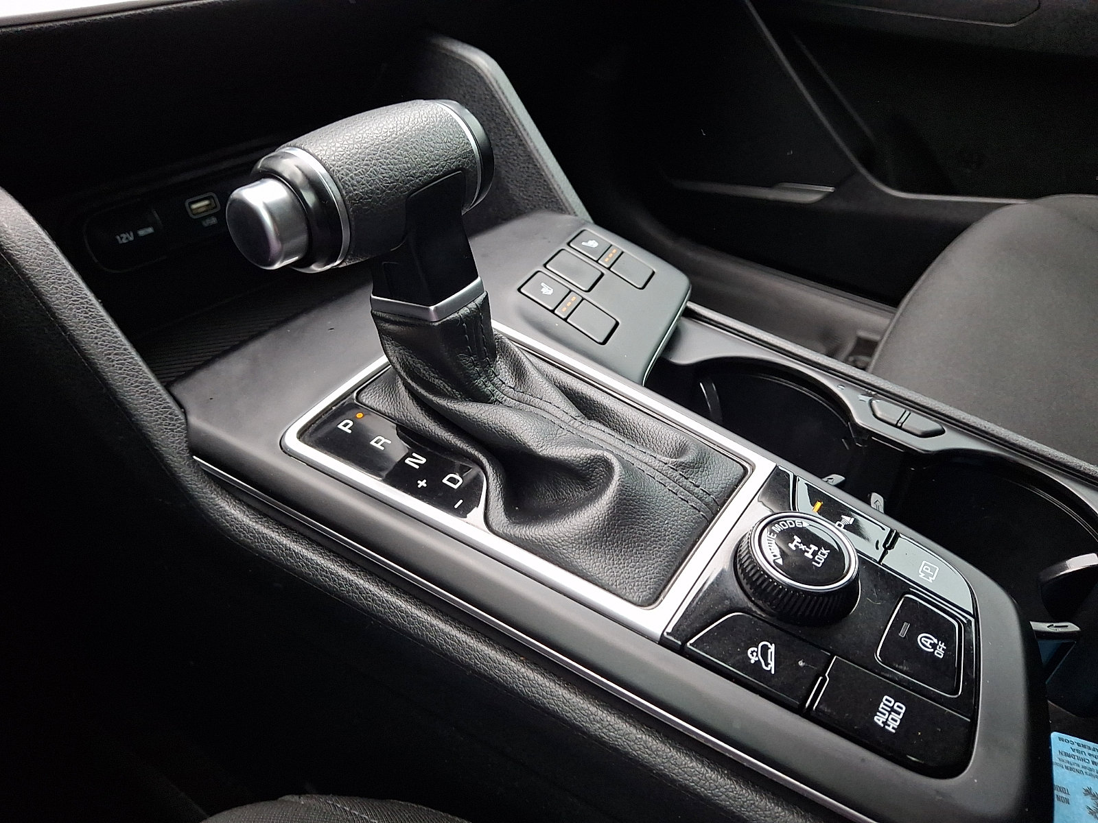 Used 2023 Kia Sportage LX image 14