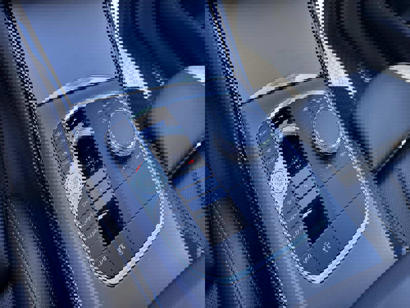 Used 2023 BMW 230i Coupe w/ Premium Package image 17