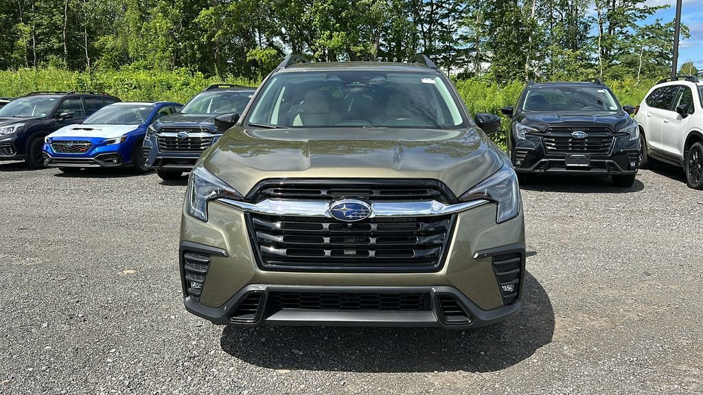 New 2025 Subaru Ascent Limited image 2