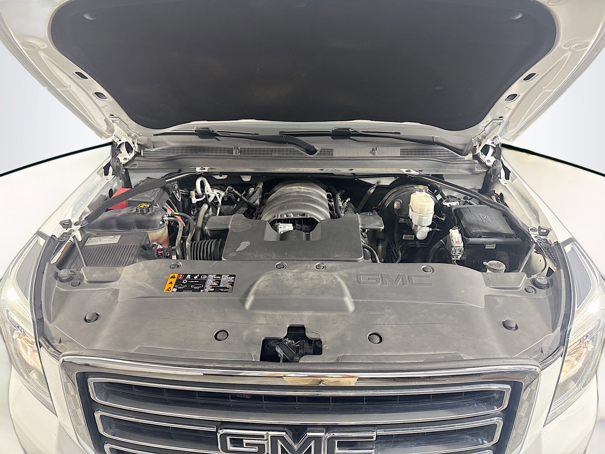 Used 2018 GMC Yukon SLT w/ HD Trailering Package image 38