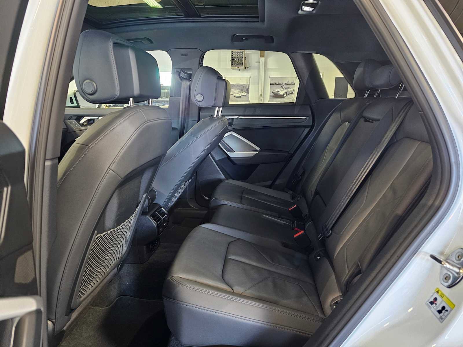 Used 2022 Audi Q3 2.0T Premium w/ Convenience Package image 18