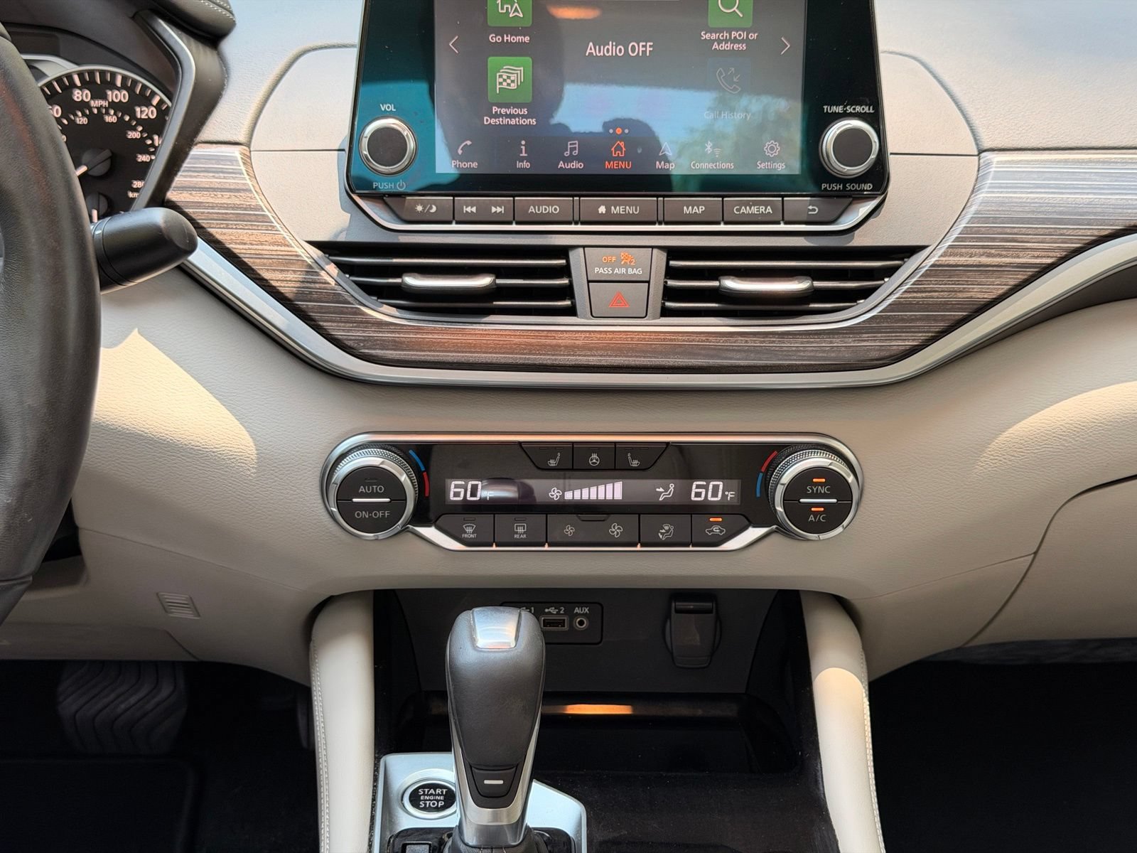 Used 2020 Nissan Altima 2.0 Platinum FWD image 18