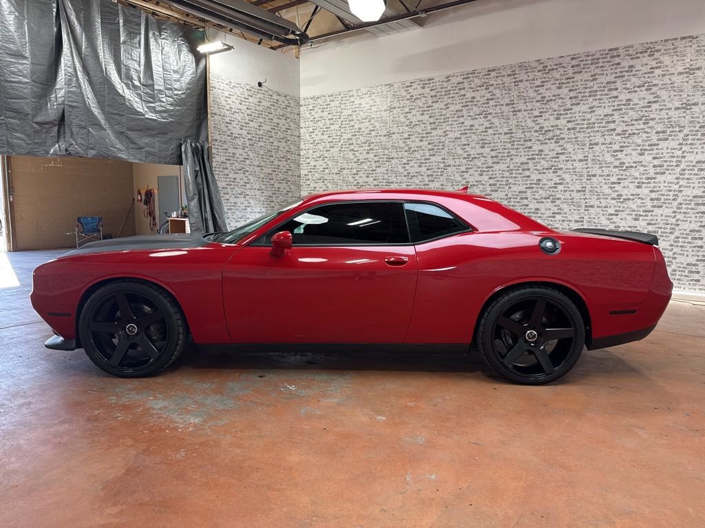 Used 2016 Dodge Challenger R/T Scat Pack w/ Leather Interior Group image 4