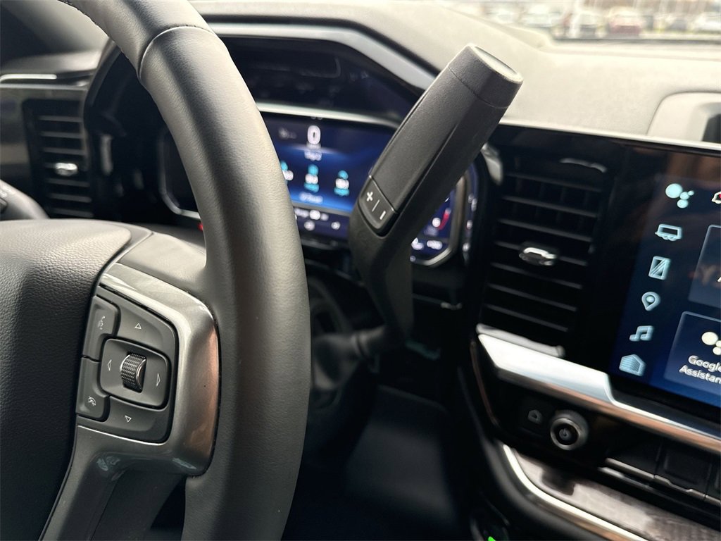 Used 2025 Chevrolet Silverado 2500 LTZ w/ LTZ Convenience Package image 23