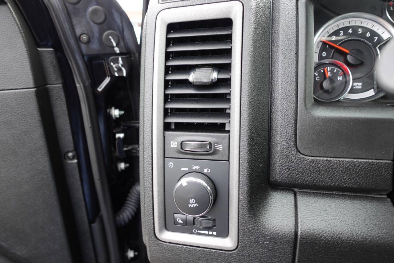 Used 2023 RAM 1500 Express w/ Wheel & Sound Group AWD/4WD image 58