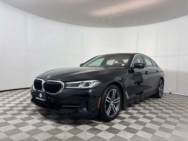 Used 2023 BMW 530i xDrive w/ Premium Package AWD/4WD image 3