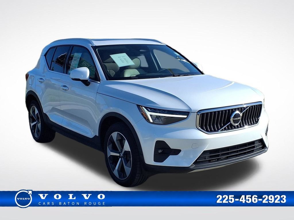 Certified 2023 Volvo XC40 B4 Plus w/ Climate Package