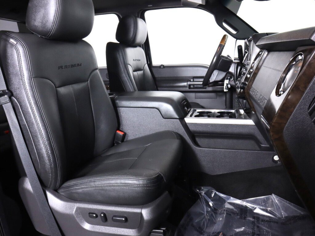 Used 2016 Ford F350 Platinum w/ Platinum Package AWD/4WD image 47