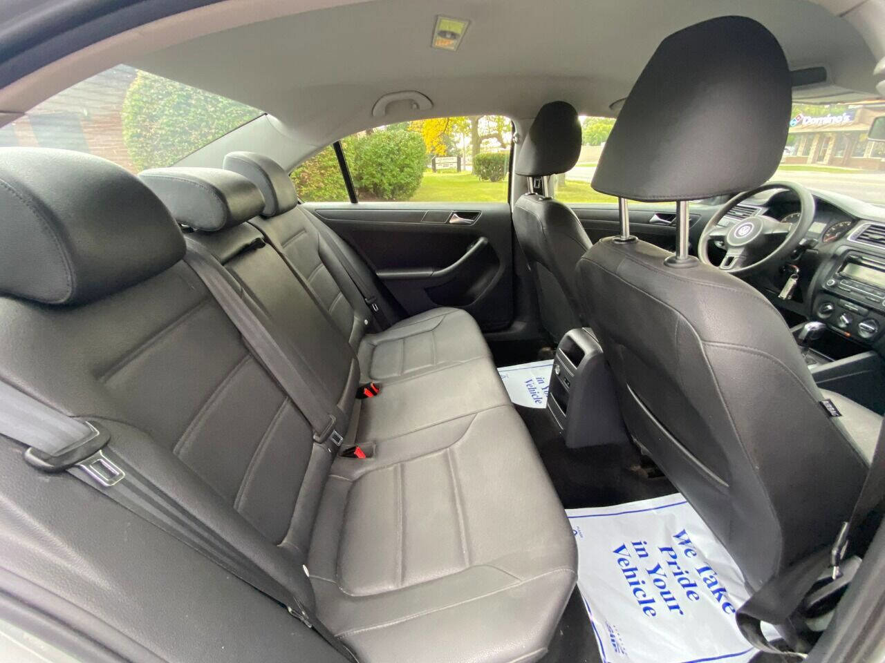 Used 2011 Volkswagen Jetta SE image 16