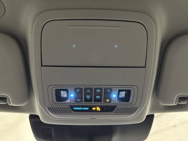 Used 2023 Ford Explorer XLT image 27