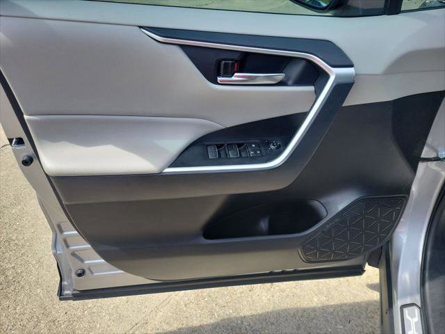 Certified 2024 Toyota RAV4 XLE w/ Convenience Package image 12