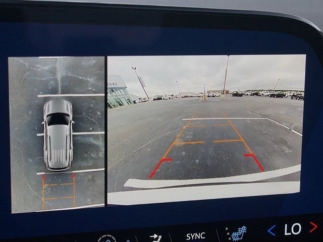 New 2026 Chevrolet Traverse LT w/ Enhanced Driving Package image 5