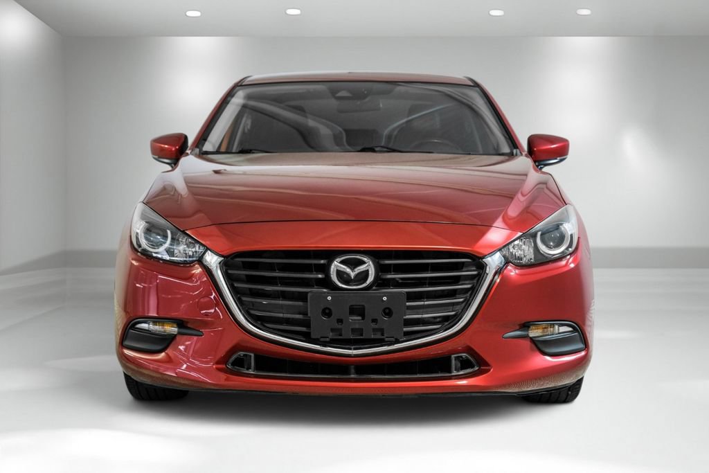 Used 2018 MAZDA MAZDA3 Touring FWD image 4