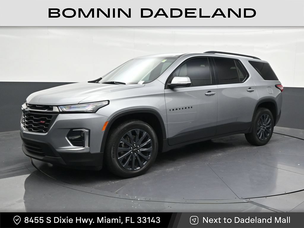 Used 2023 Chevrolet Traverse RS