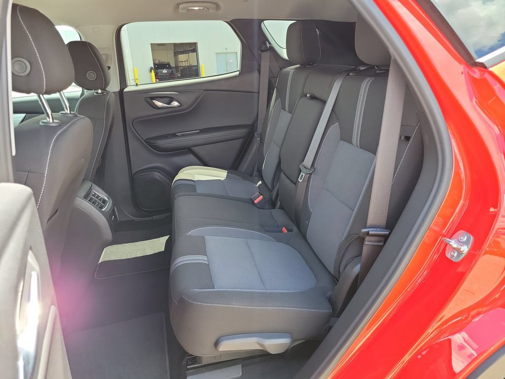 Used 2025 Chevrolet Blazer LT AWD/4WD image 25