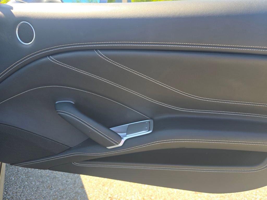 Used 2017 Ferrari California T RWD image 18