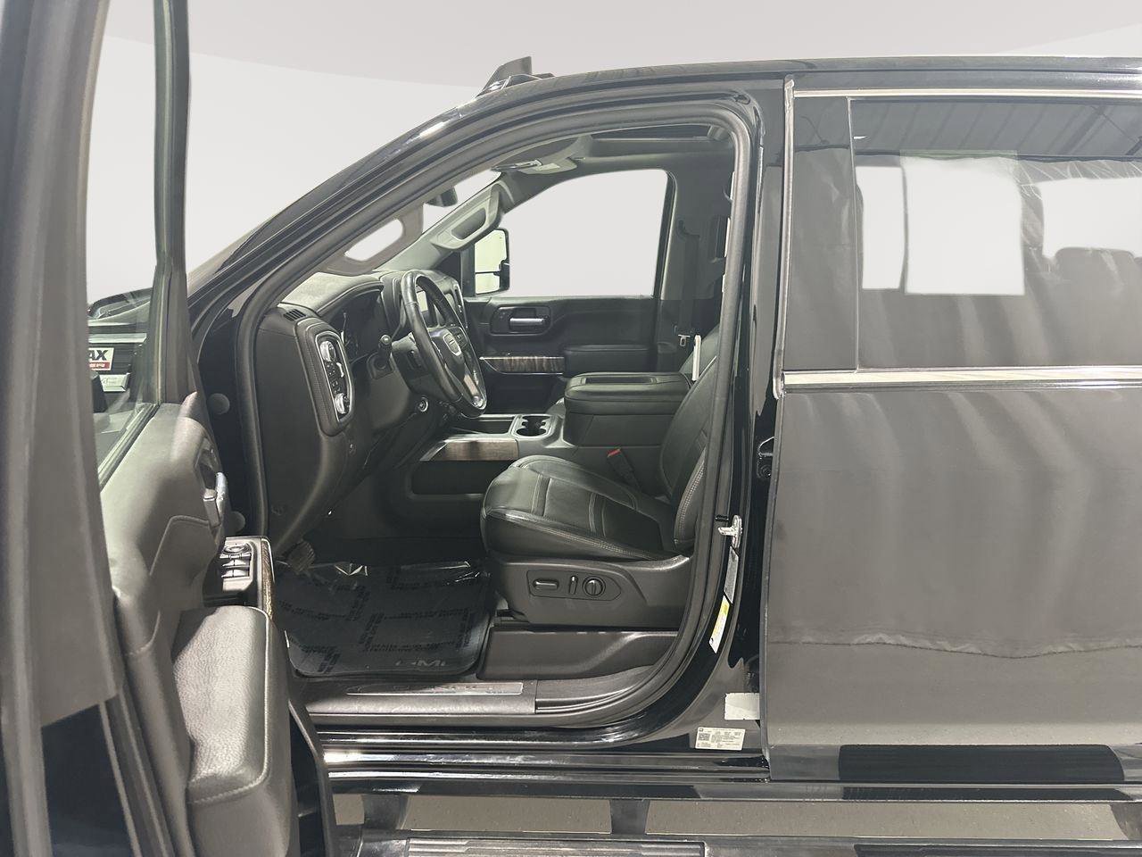 Used 2022 GMC Sierra 2500 Denali w/ Denali Ultimate Package image 20