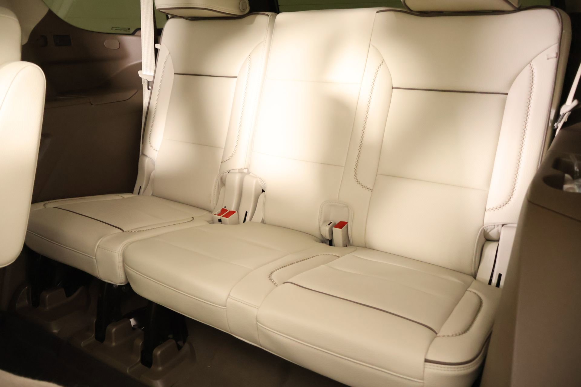 Used 2024 GMC Yukon Denali image 13