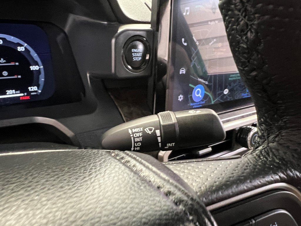 Used 2025 Toyota Tacoma Limited image 37