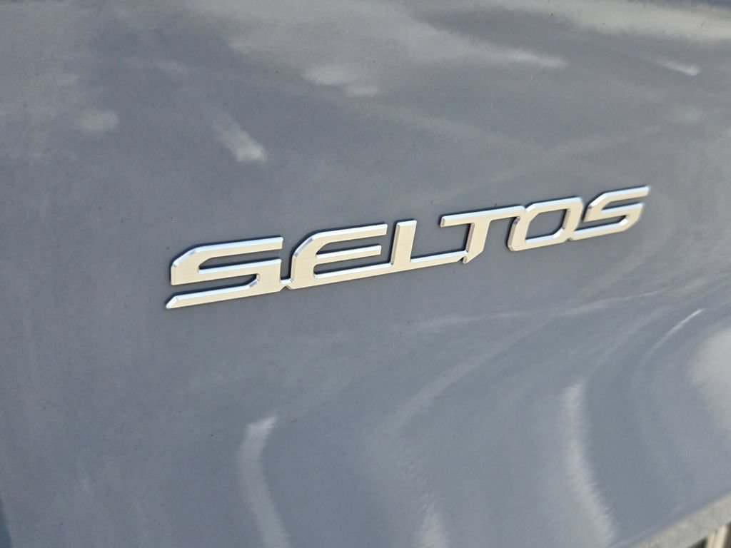 New 2027 Kia Seltos S FWD image 5