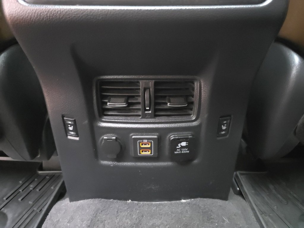 Used 2021 Nissan Titan Platinum Reserve w/ Moonroof Package image 21