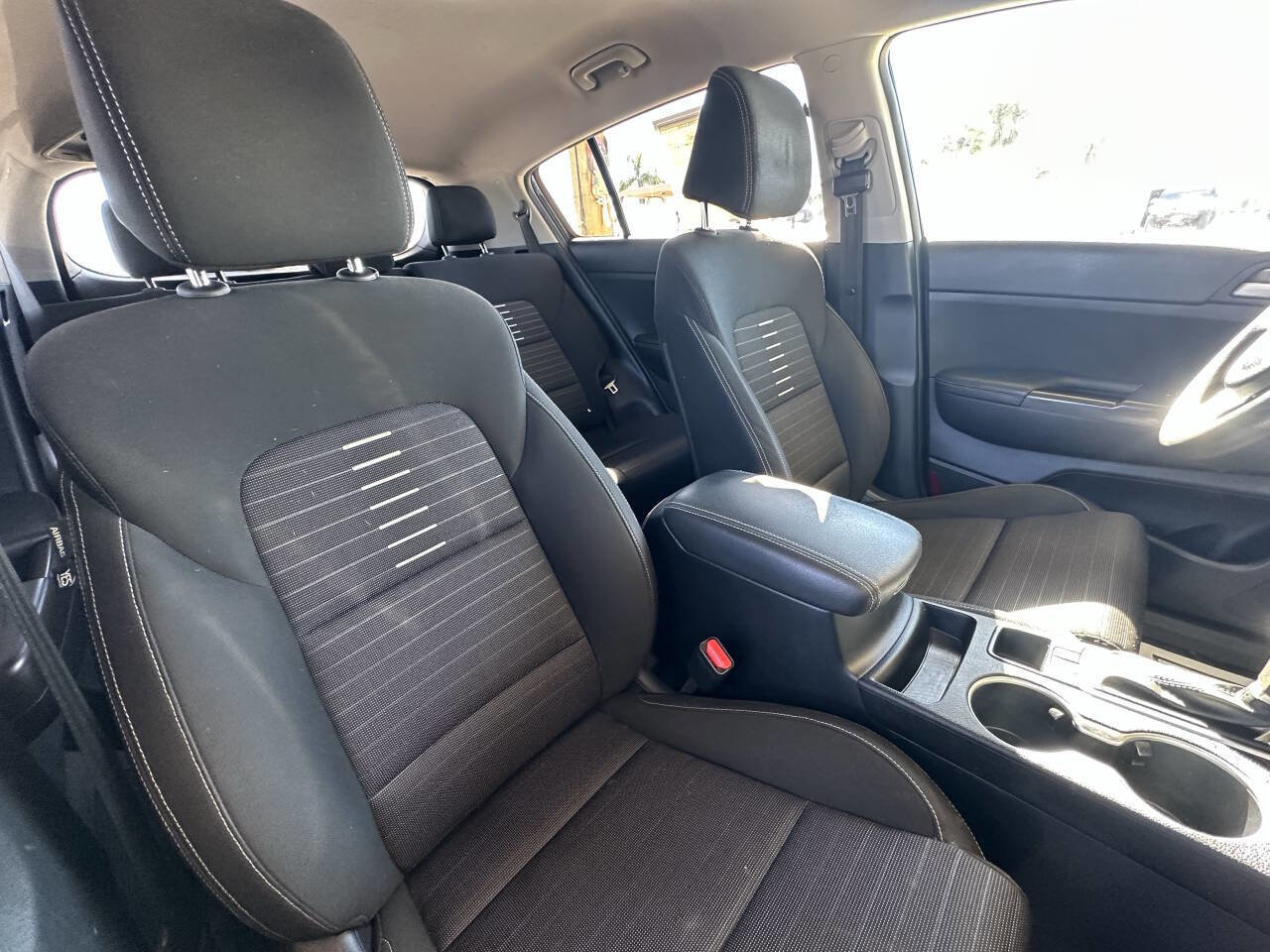 Used 2018 Kia Sportage LX w/ LX Popular Package image 23