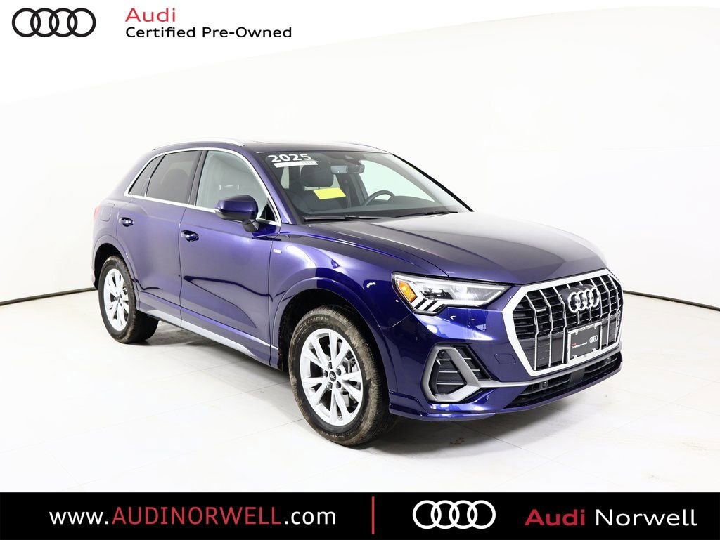 Certified 2025 Audi Q3 2.0T Premium w/ Convenience Package