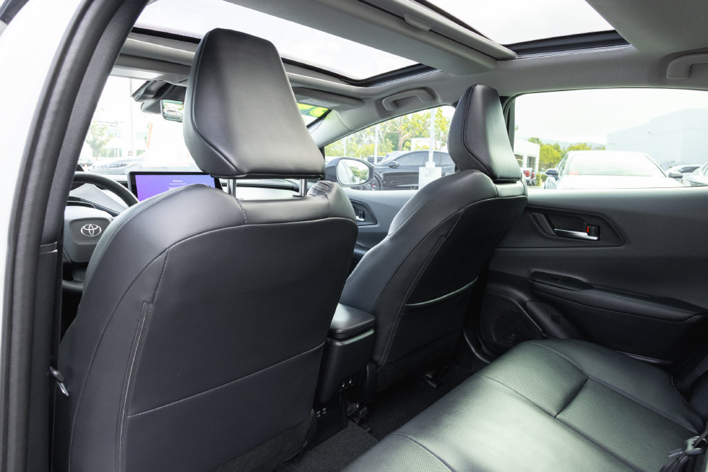 Certified 2025 Toyota Prius Limited FWD image 18