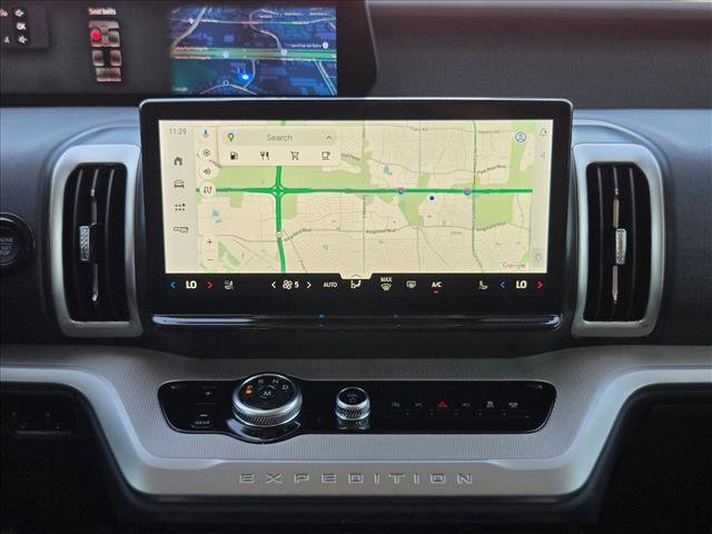 New 2026 Ford Expedition Active image 12