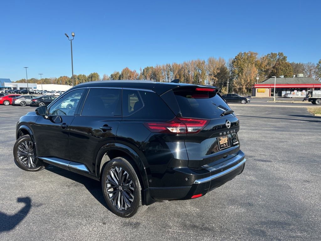 Used 2024 Nissan Rogue Platinum w/ Platinum Premium Package image 6