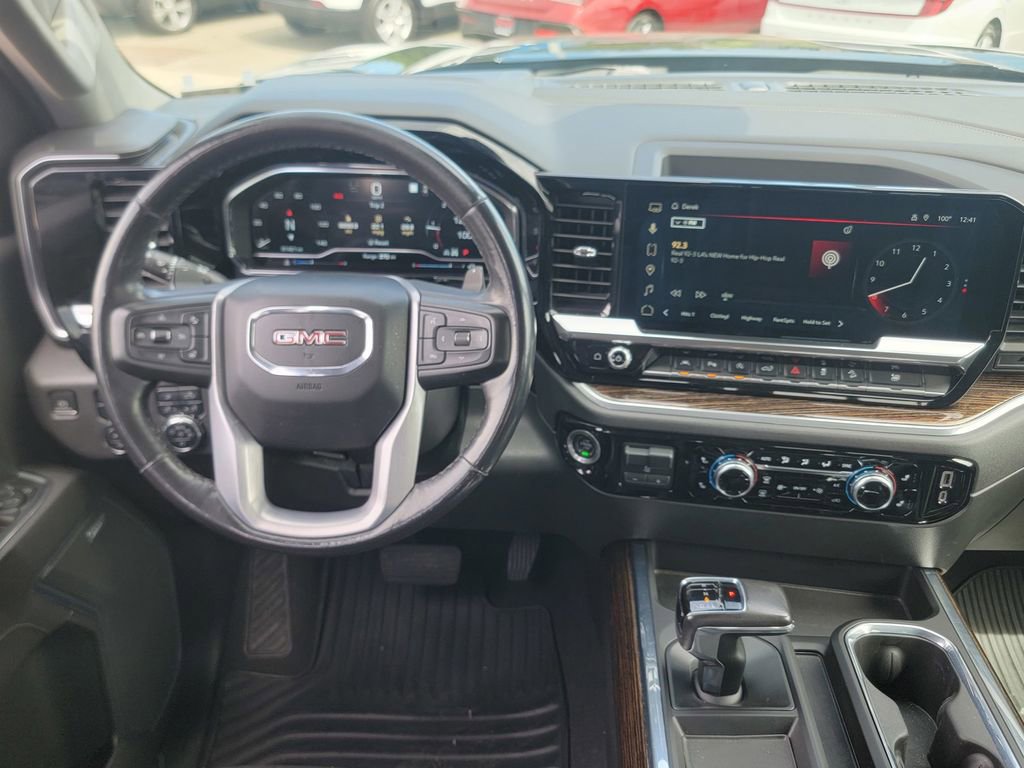 Used 2022 GMC Sierra 1500 Elevation w/ Elevation Premium Package image 21