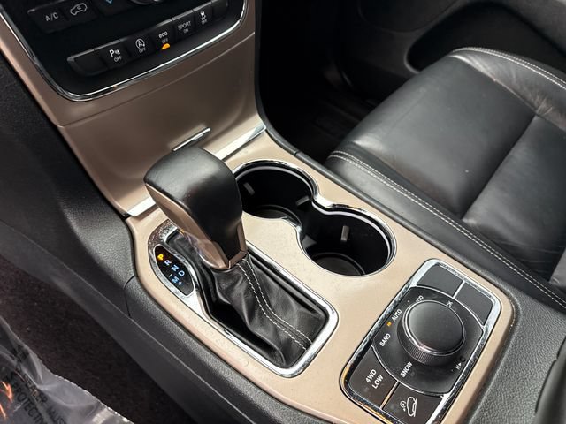 Used 2017 Jeep Grand Cherokee Limited AWD/4WD image 25