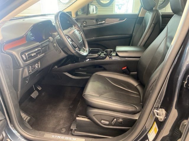 Used 2022 Lincoln Nautilus Reserve AWD/4WD image 25