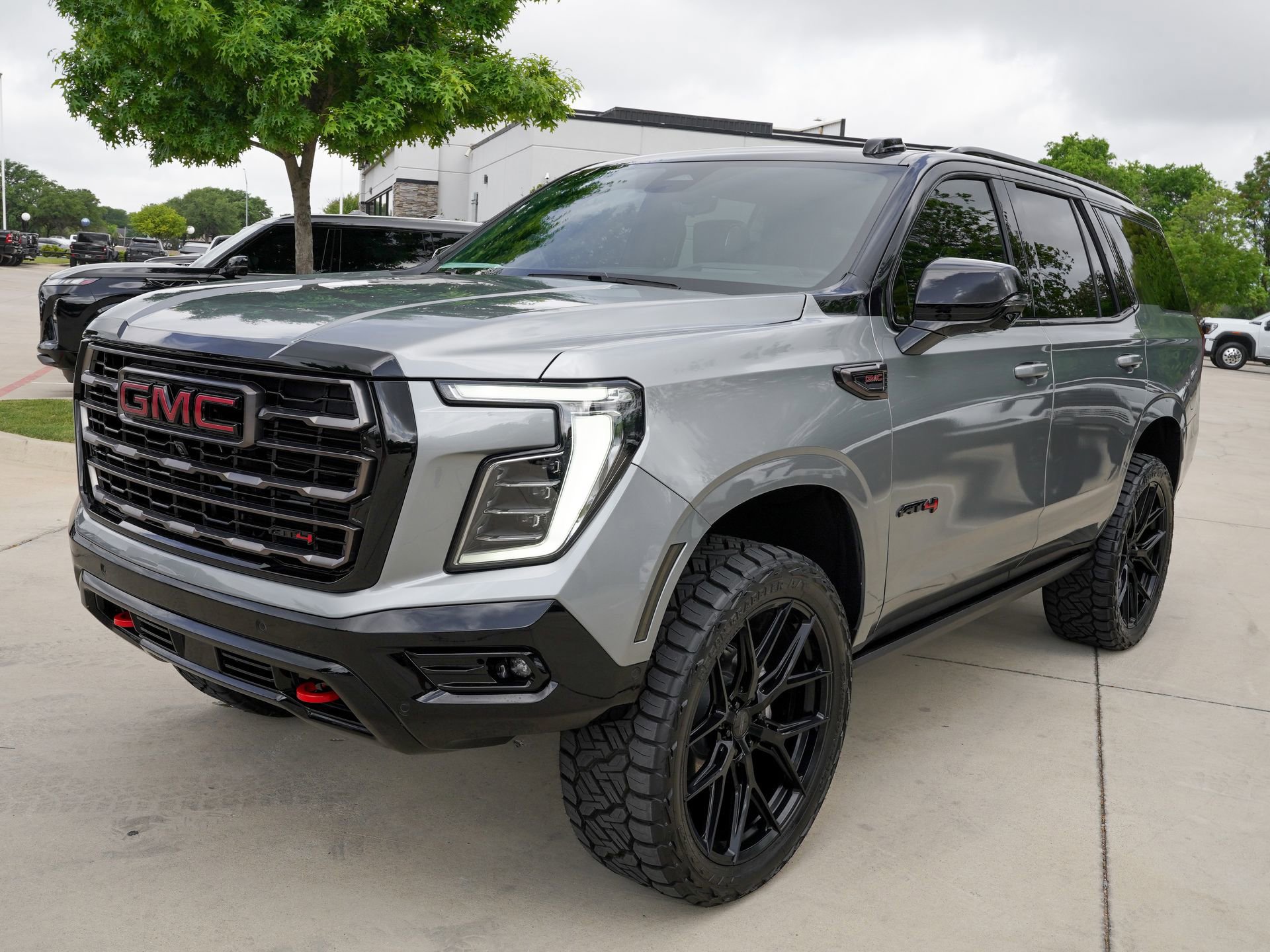 Used 2026 GMC Yukon AT4 Ultimate AWD/4WD image 9