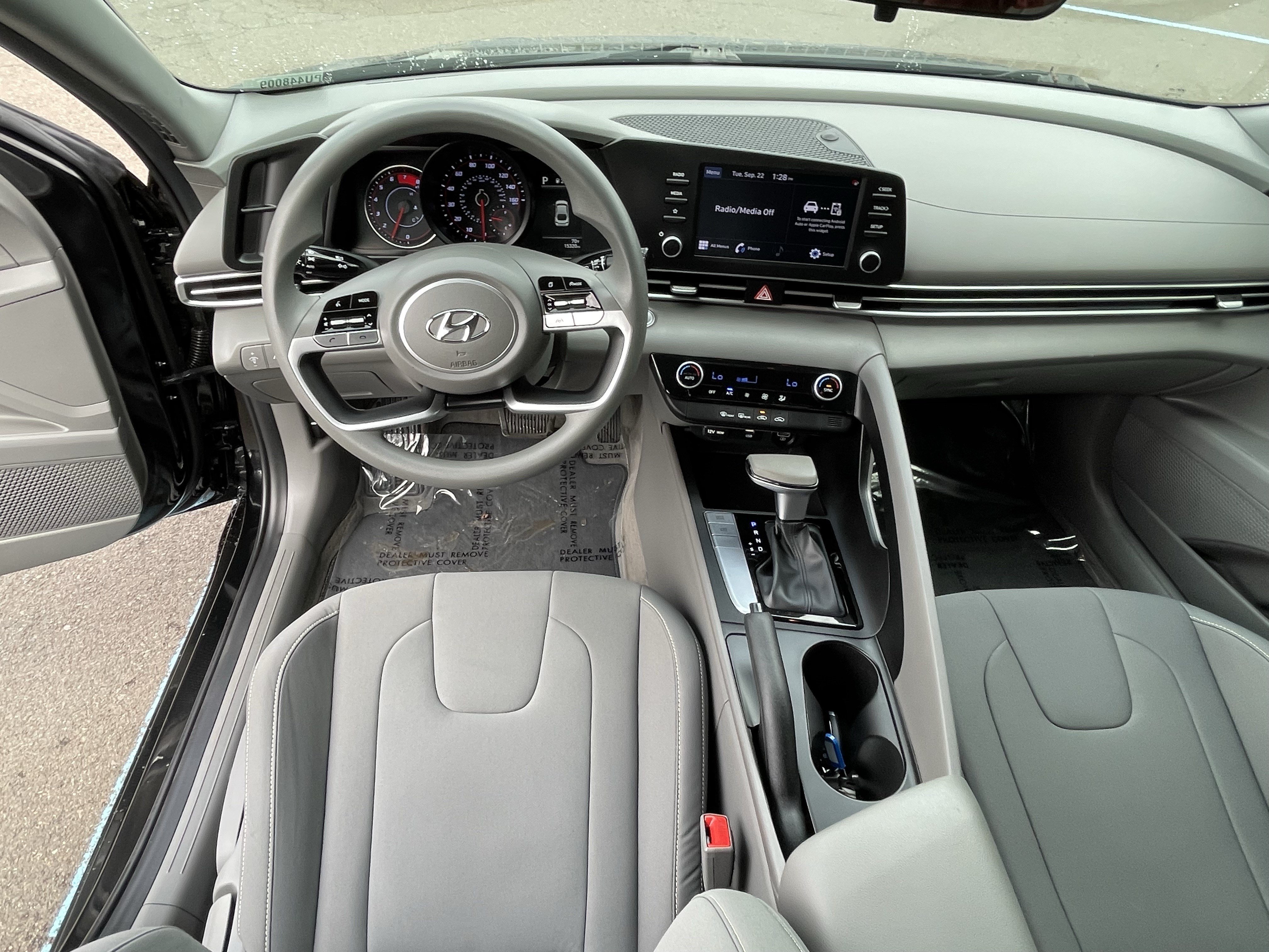 Certified 2023 Hyundai Elantra SEL w/ Cargo Package FWD image 12