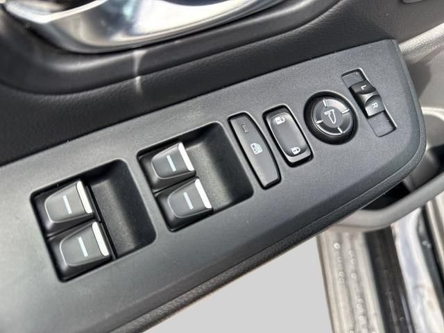 Certified 2023 Honda Pilot Touring image 8