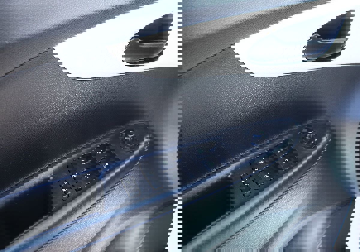 Used 2017 Chevrolet Spark LT FWD image 33