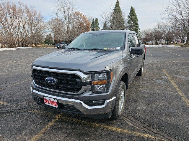 Used 2023 Ford F150 XLT image 2