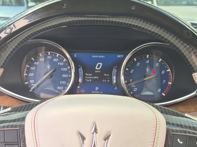Used 2018 Maserati Quattroporte S GranSport Q4 AWD/4WD image 13