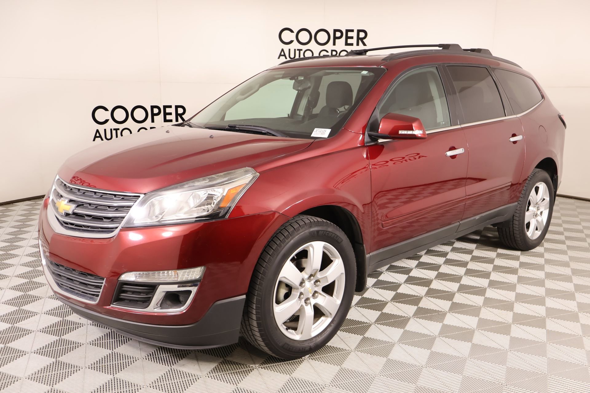 Used 2016 Chevrolet Traverse LT w/ Traveler's Package FWD image 10