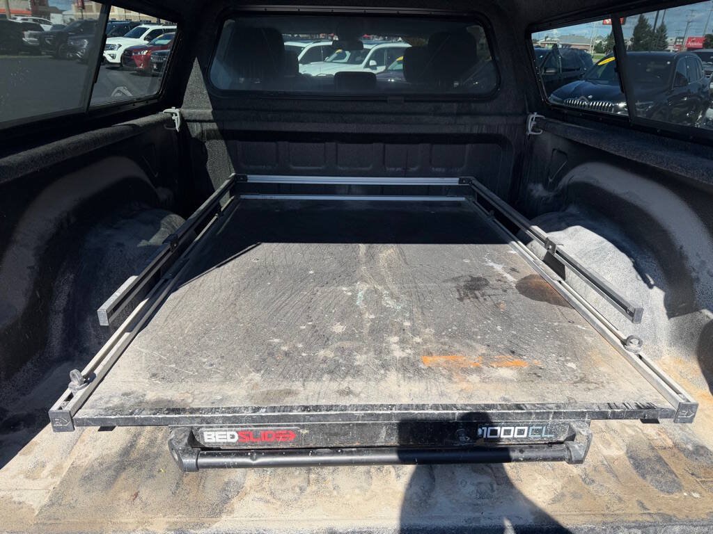 Used 2022 RAM 1500 Classic SLT w/ Electronics Convenience Group AWD/4WD image 43