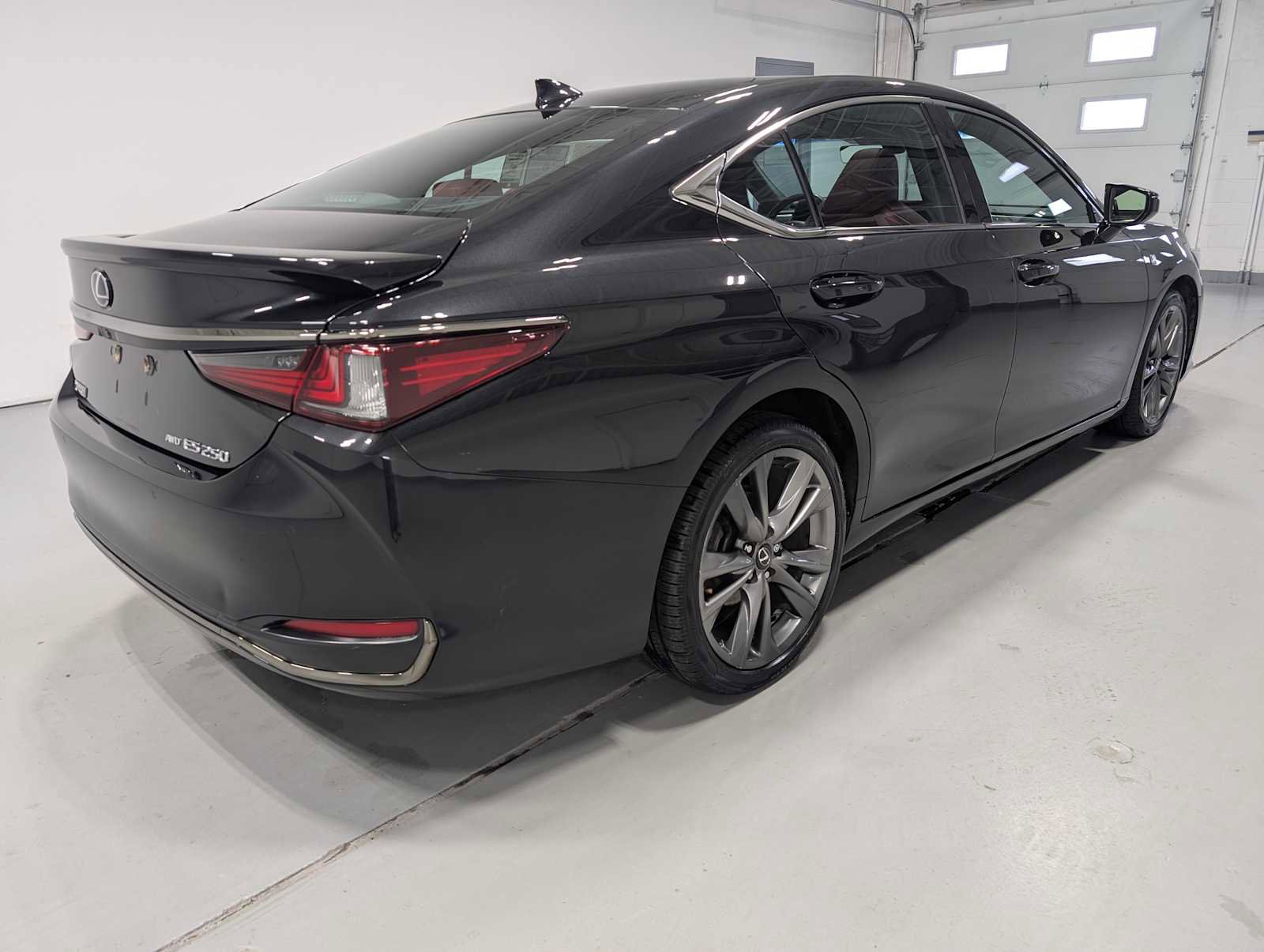 Used 2021 Lexus ES 250 F Sport w/ Accessory Package image 8