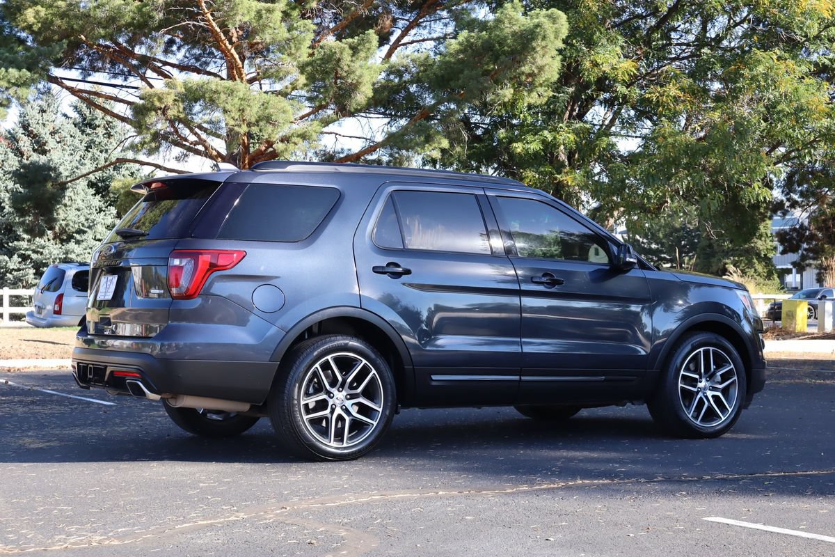 Used 2017 Ford Explorer Sport AWD/4WD image 5